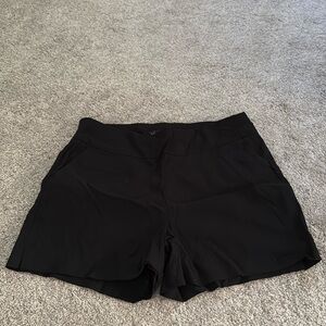 New York & Company - Flat Front Elastic Waist Shorts - Real Front Pockets! Large